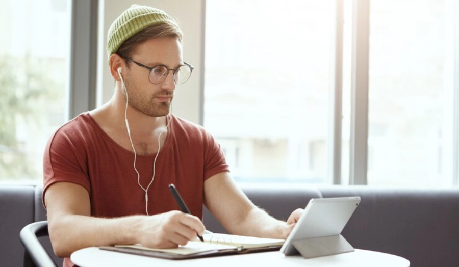 فرق کلاس آنلاین و آفلاین